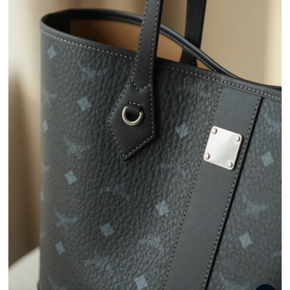 Genuine Cowhide Leather Tote Bag – Large Horizontal Square Shoulder Bag with Letter Detail, Double Strap Urban Tote for Women, Spring 2025 Daily Handbag